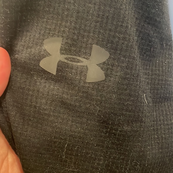 Uber Armour cold gear zip up - Picture 3 of 4